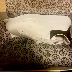 Alexander Mcqueen mens sneaker